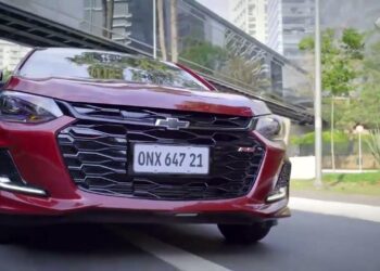 caminhonete, veículo utilitário esportivo, carro de carga;